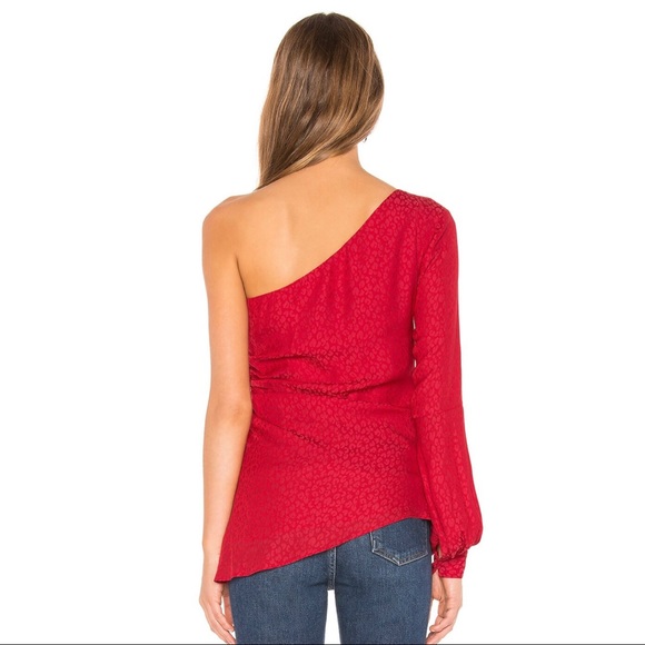 NEW L’ACADEMIE REVOLVE RED PRINTED ONE-SHOULDER BLOUSE - Picture 6 of 8